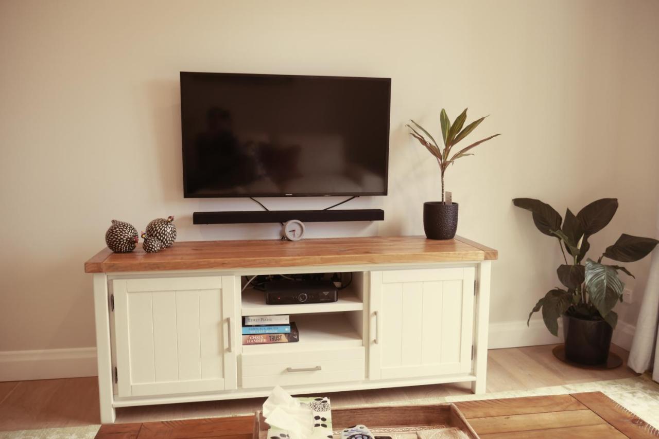 Apartment On St Georges แฮฟล็อค นอร์ท ภายนอก รูปภาพ